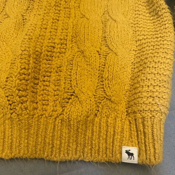 Abercrombie & Fitch Kids Mustard Knit Sweater - Picture 3 of 5
